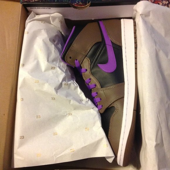 Air Jordan 1 Mid Men's Multicolor Sneakers - USA Size:11.5 - New in Box - Picture 7 of 11